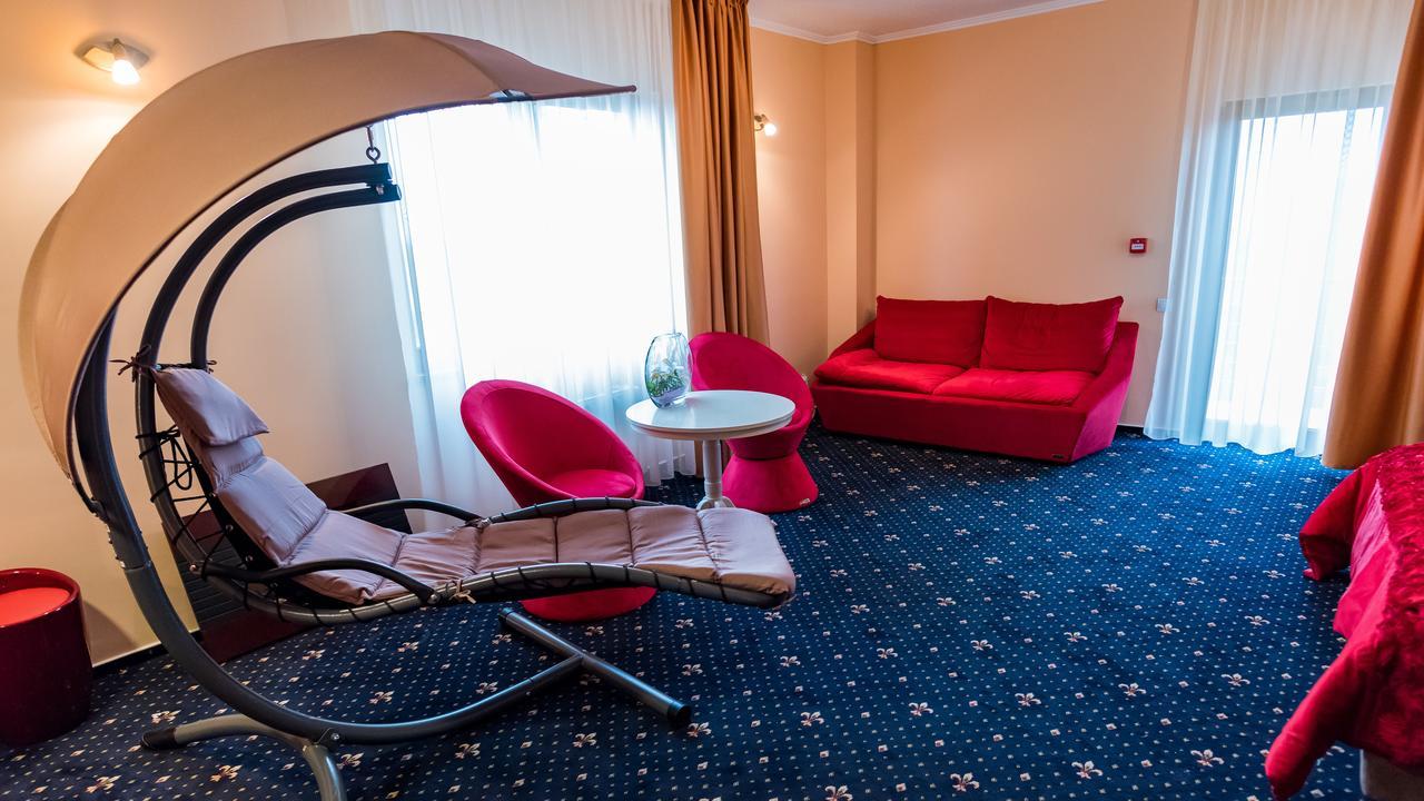 Hotel Monte Carlo Reghin Exterior foto