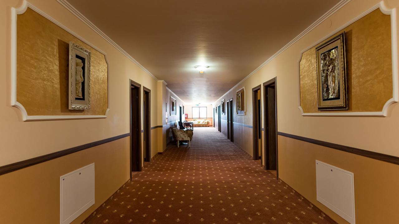 Hotel Monte Carlo Reghin Exterior foto