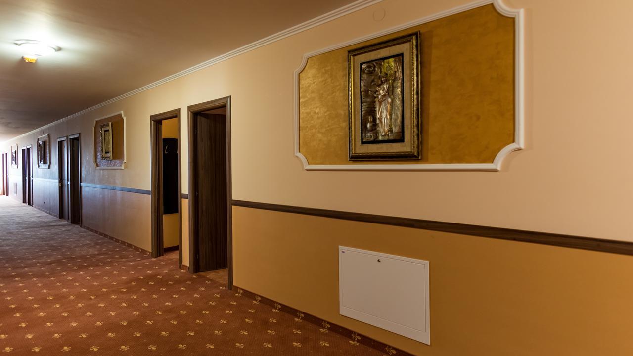 Hotel Monte Carlo Reghin Exterior foto